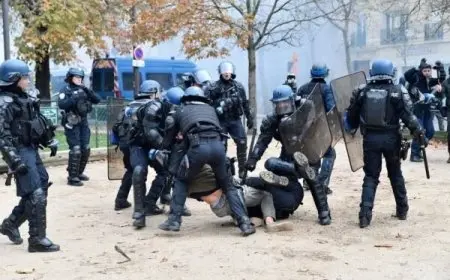 وزير داخلية فرنسا يعلن اعتقال نحو 200 شخص في المراحل الأولى من يوم الاحتجاجات على مستوى البلاد