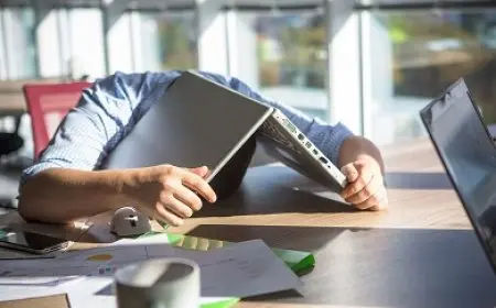 إذا كان المرء يعاني من مشاكل مع رئيسه في العمل.. الاستقالة ليست الحل الوحيد