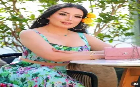 “فستان صيفي جريء” | أحدث جلسة تصوير لـ عبير صبري أمام حمام السباحة