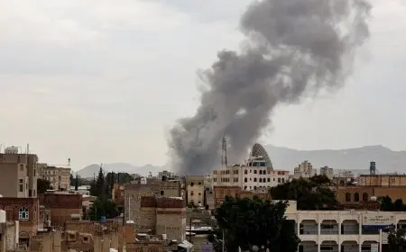 اليمن: مقتل وإصابة 127 شخصا في الهجوم الإسرائيلي على صنعاء والجوف