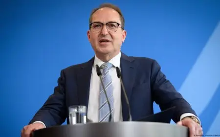 وزير الداخلية الألماني: استهداف منشآت كهربائية في برلين عمل متعمّد ومخطط له بعناية