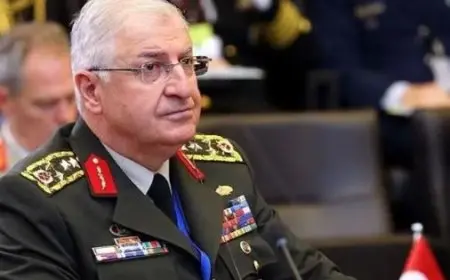 وزير الدفاع التركي يلتقي رئيس فيتنام بالعاصمة هانوي