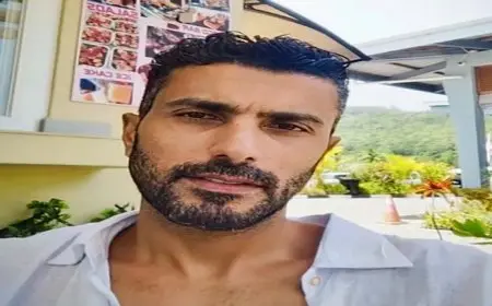 محمد سامي يعيد نشر صورة مع السيناريست نادين جابر