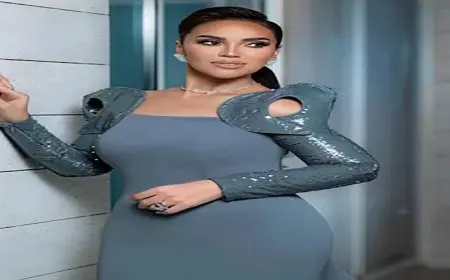 مي فاروق تتألق بإطلالة أنيقة في حفل “ليالي مراسي”