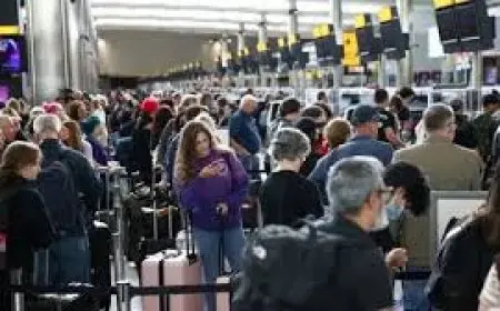 إضراب عام في قبرص يسبب اضطرابات بحركة الطيران