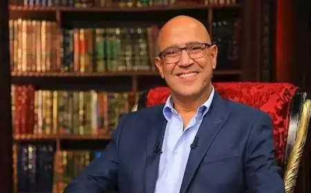 أشرف عبدالباقي عن صورته بالشعر والذقن الأبيض: “للفت الانتباه فقط”