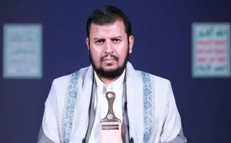 زعيم الحوثيين يعلن إطلاق 38 صاروخا ومسيرة على أهداف إسرائيلية في أسبوعين