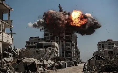 الخارجية الفلسطينية تطالب بتدخل دولي استثنائي لوقف الحرب في قطاع غزة