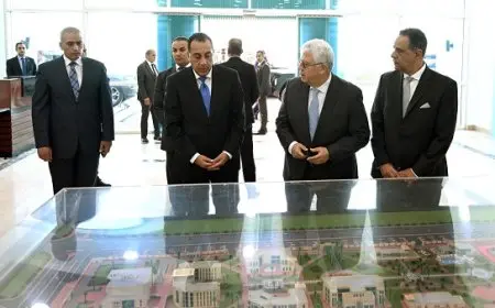 رئيس الوزراء يشارك في فعاليات إطلاق وتدشين الأكاديمية الدولية للعمارة والعمران