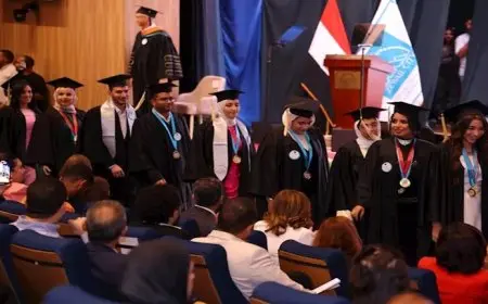 البنك الأهلي يحتفل بتخريج دفعة جديدة من الحاصلين على منح دراسية من زويل للعلوم والتكنولوجيا