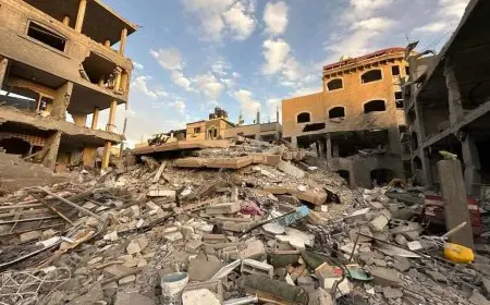 جيش الاحتلال يقيم بوابات حديدية على مدخل بلدة العيزرية لفصل جنوبي الضفة عن وسطها وشمالها