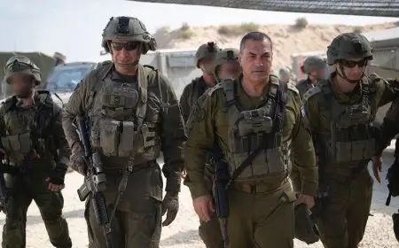 فيديو وصور.. رئيس الأركان الإسرائيلي يجري جولة بموقع الهجوم على مدينة غزة