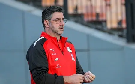 الأهلي يدرس التعاقد مع فيتوريا