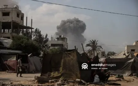 مدينة غزة تباد.. إسرائيل تدمر عمارتين سكنيتين بحي النصر ومخيم الشاطئ