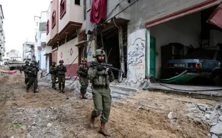 جيش الاحتلال: هجومنا في مدينة غزة مستمر حتى تحقيق أهداف الحرب.. وسنقطع المساعدات عنها