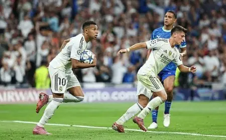 مبابي يعادل رقم أسطورة بايرن ميونخ في دوري الأبطال