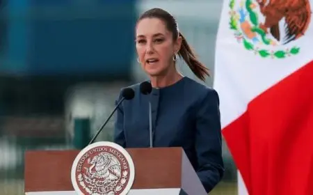 شينباوم أول رئيسة تقود احتفالات استقلال المكسيك في 215 عاما