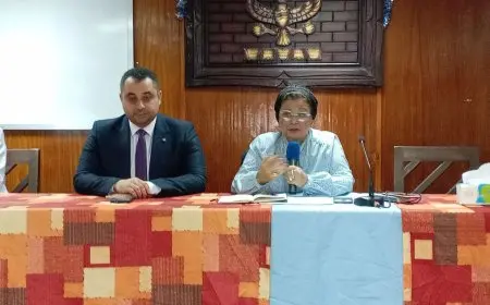 نائب وزير الصحة تجتمع بمستشفى قنا العام لمتابعة تطوير مراكز التميز في خدمات الولادة