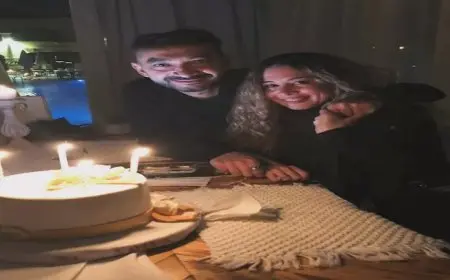 المنتجة سارة حسني تحتفل بعيد ميلاد زوجها المطرب نادر حمدي (صور)