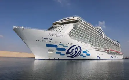 للمرة الثالثة خلال عام.. السفينة السياحية العملاقة أرويا تعبر قناة السويس