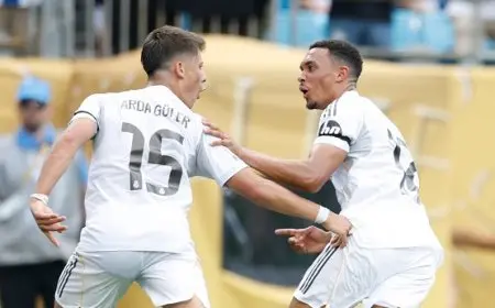 ريال مدريد يفقد أرنولد 8 مباريات بسبب الإصابة