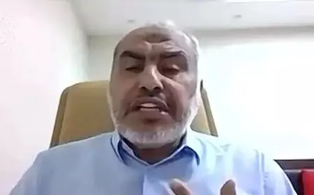 في أول ظهور.. قيادي في حماس يكشف تفاصيل نجاته من الهجوم الإسرائيلي بالدوحة