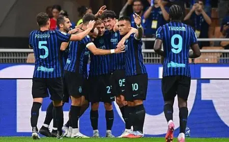 إنتر ميلان يواجه أياكس بقوته الضاربة