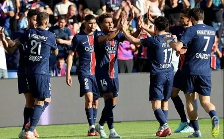 كفاراتسيخيليا يقود تشكيل باريس سان جيرمان أمام أتالانتا