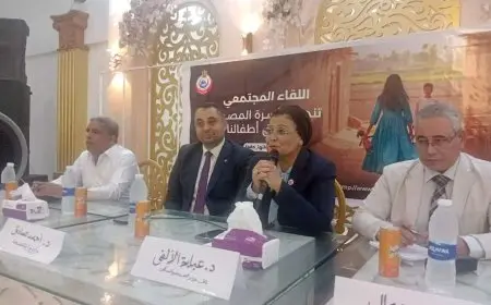 نائب وزير الصحة تتفقد وحدة طب الأسرة ومركز تنمية الأسرة في قرية بخانس بقنا