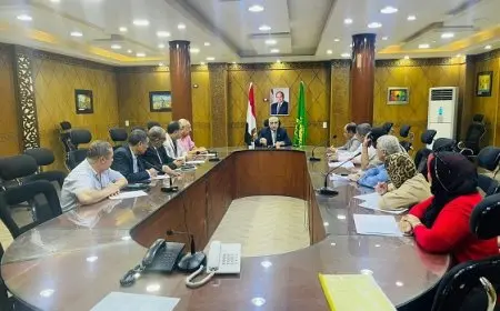 مدير تعليم القليوبية يناقش الاستعدادات لانطلاق العام الدراسي الجديد
