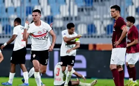 حافلة الزمالك تصل ملعب السويس استعدادا لمواجهة الإسماعيلي