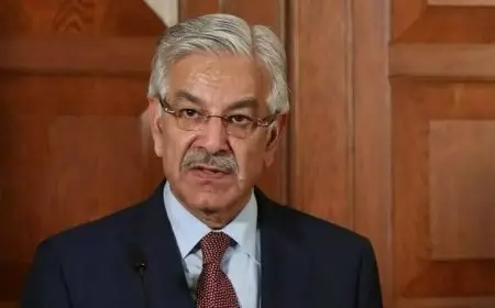 وزير الدفاع الباكستاني: برنامجنا النووي سيكون متاحا للسعودية إذا استدعت الضرورة