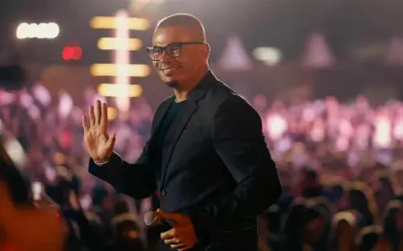 عمرو دياب يتألق في حفل خاص بمنطقة الأهرامات