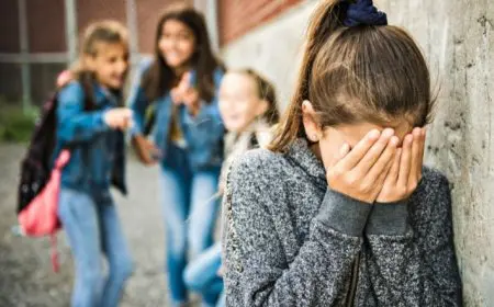 التنمر في المدارس.. خطر يهدد فرحة العودة إلى الفصول‬