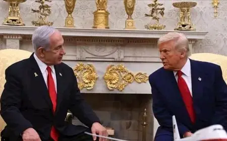 سيناتور أمريكي يتهم واشنطن بدعم نتنياهو في حملة التطهير العرقي بغزة