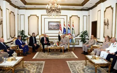 وزير الدفاع يبحث تعزيز التعاون العسكري مع نظيره من البوسنة والهرسك