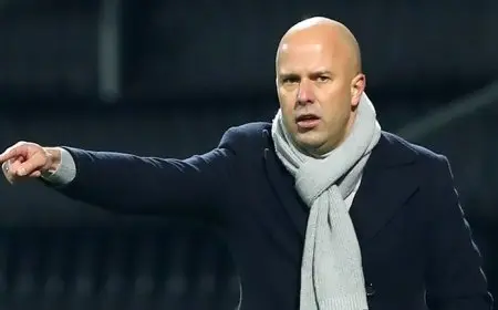 سلوت: إيفرتون لم يكن خطيرا أمامنا.. وتحلينا بالصلابة ضدهم