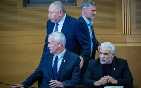 قادة المعارضة الإسرائيلية يشكلون منتدى لصياغة أسس حكومة مقبلة