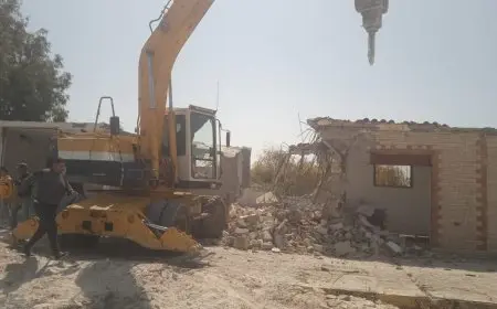 وزير الإسكان يصدر 7 قرارات إزالة لمخالفات بالسادات والساحل الشمالي الغربي