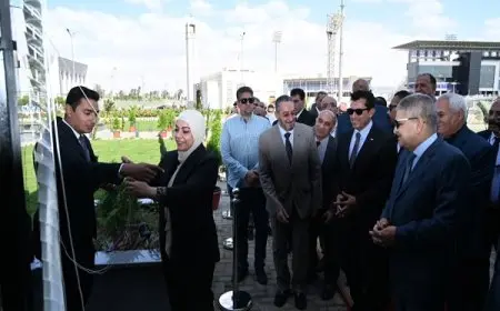 وزير الرياضة يفتتح صالة سارة سمير لرفع الأثقال