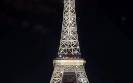 برج إيفل يضيء دعما لمبادرة الاعتراف بدولة فلسطين