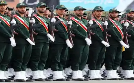 الحرس الثوري الإيراني يتوعد برد “قاتل” على أي اعتداء جديد