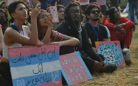 مقتل 3 متحولات جنسيا بكراتشي في باكستان