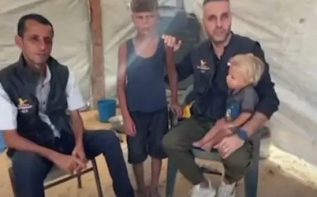 ﻿والدتهما شكرت الرئيس السيسي.. اللجنة المصرية لإغاثة غزة تتوصل لطفلي شارع الرشيد