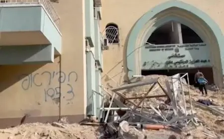 صحة غزة تعلن خروج مستشفى الرنتيسي للأطفال ومستشفى العيون عن الخدمة