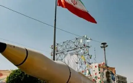 عشرات المشرعين الإيرانيين يدعون إلى تطوير قنبلة نووية