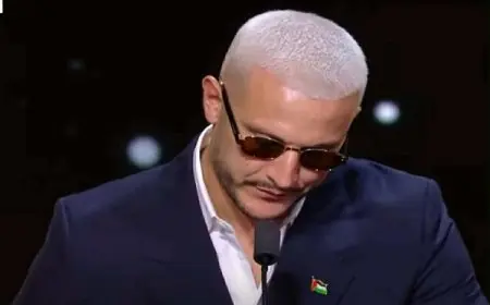 فنان فرنسي يتضامن مع فلسطين في حفل الكرة الذهبية