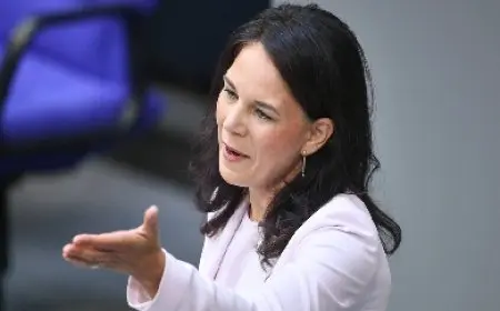 بيربوك تدعو إلى إقامة دولة فلسطينية ذات سيادة وقابلة للحياة