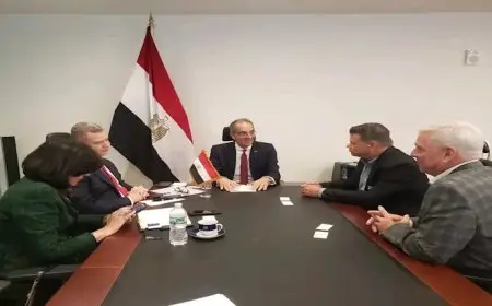 وزير الاتصالات يبحث مع شركات أمريكية توسيع استثماراتهم فى مصر