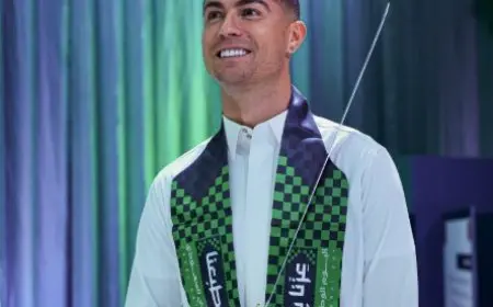 حاملا السيف.. كريستيانو رونالدو يحتفل باليوم الوطني السعودي